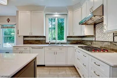 43 Bernard St, Branchburg Township, NJ 08876 - Photo 15