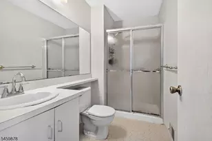 32 Crabapple Ln, Franklin Township, NJ 08823 - Photo 13