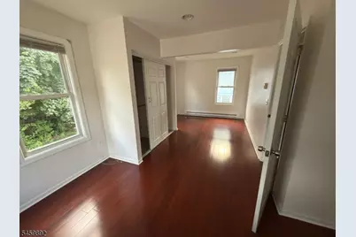 25 Kingsland St, Nutley, NJ 07110 - Photo 9