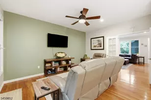 4 Hillside Ct, Lambertville, NJ 08530 - Photo 17
