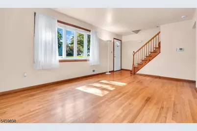 10 Park Ter, East Hanover Township, NJ 07936 - Photo 9