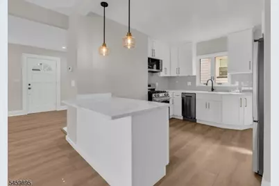 51 Sunset Ave, Bloomfield Twp., NJ 07003 - Photo 5