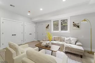 77 Brookside Ave, Irvington, NJ 07111 - Photo 9