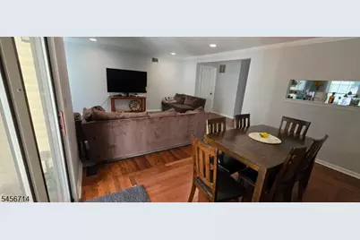 317 Jamestown Ct, Raritan Township, NJ 08822 - Photo 9