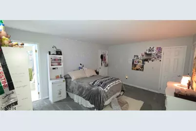 317 Jamestown Ct, Raritan Township, NJ 08822 - Photo 15