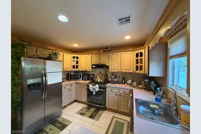 117 Ritorto Ct, Apt 2, Union Township, NJ 07083 - Photo 3