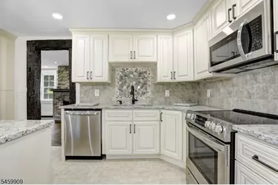 179 Stephensburg Rd, Washington Township, NJ 07865 - Photo 9