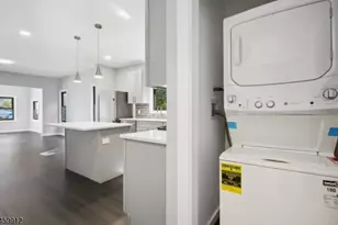 142 Maple Ave, Montclair, NJ 07042 - Photo 5