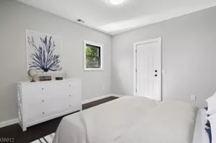 142 Maple Ave, Montclair, NJ 07042 - Photo 9