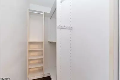 12 B Parkway Village #B, Cranford Township, NJ 07016 - Photo 5