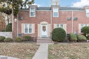 12B Parkway Village, Cranford Township, NJ 07016 - Photo 1
