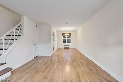 12 B Parkway Village #B, Cranford Township, NJ 07016 - Photo 3