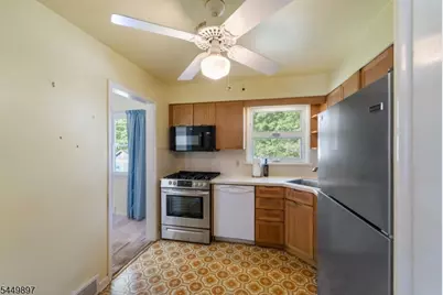 530 Lexington Ave, Cranford Township, NJ 07016 - Photo 13