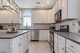 24 Saddle Ridge Rd, Sparta Township, NJ 07871 - Photo 13