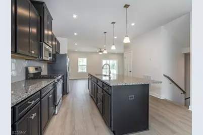 31 Force Dr, Mount Olive, NJ 07828 - Photo 5