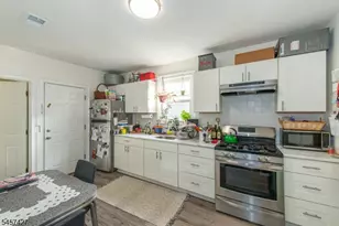 9 Wheeler St, Montclair, NJ 07042 - Photo 5