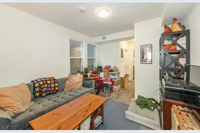 9 Wheeler St, Montclair, NJ 07042 - Photo 7
