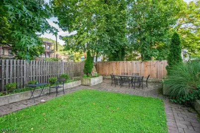 9 Wheeler St, Montclair, NJ 07042 - Photo 31