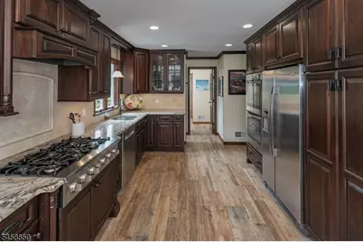 9 Summershade Ln, Raritan Township, NJ 08551 - Photo 9