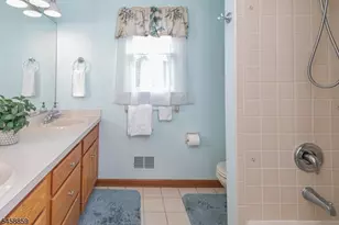 9 Summershade Ln, Raritan Township, NJ 08551 - Photo 29