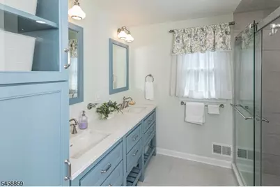 9 Summershade Ln, Raritan Township, NJ 08551 - Photo 23