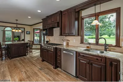 9 Summershade Ln, Raritan Township, NJ 08551 - Photo 13