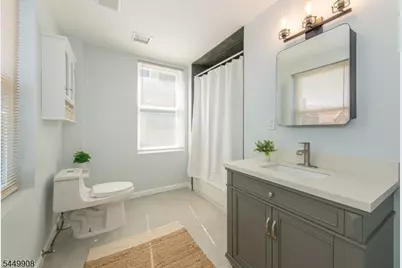 25 Cloverhill Pl, Montclair, NJ 07042 - Photo 33