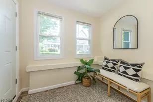 25 Cloverhill Pl, Montclair, NJ 07042 - Photo 19