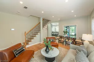 25 Cloverhill Pl, Montclair, NJ 07042 - Photo 5