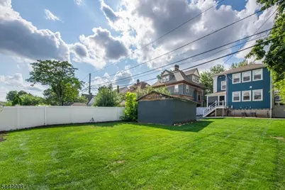 25 Cloverhill Pl, Montclair, NJ 07042 - Photo 45