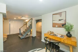 25 Cloverhill Pl, Montclair, NJ 07042 - Photo 41
