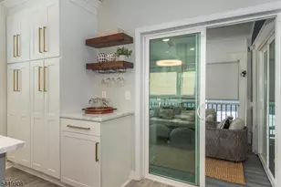 25 Cloverhill Pl, Montclair, NJ 07042 - Photo 13