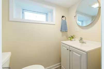 25 Cloverhill Pl, Montclair, NJ 07042 - Photo 43