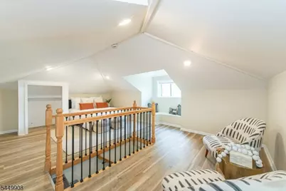 25 Cloverhill Pl, Montclair, NJ 07042 - Photo 35