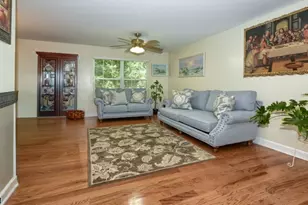 58 Parkside Ct, Wayne Twp., NJ 07470 - Photo 5