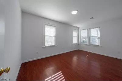 509 Roosevelt St, Roselle Park, NJ 07204 - Photo 19