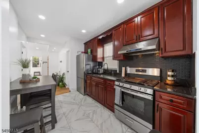 509 Roosevelt St, Roselle Park, NJ 07204 - Photo 5