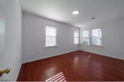 509 Roosevelt St, Roselle Park, NJ 07204 - Photo 17