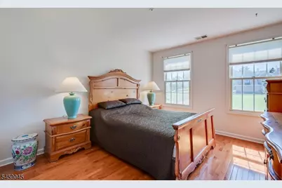 3 Summer Cottage Ln, Franklin Township, NJ 08823 - Photo 19