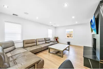 207 Degray St, North Haledon, NJ 07508 - Photo 11