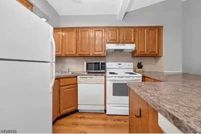 14 Augusta Dr, Clinton Township, NJ 08801 - Photo 5