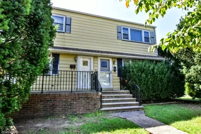27 Hillcrest Ave, Lodi, NJ 07644 - Photo 3