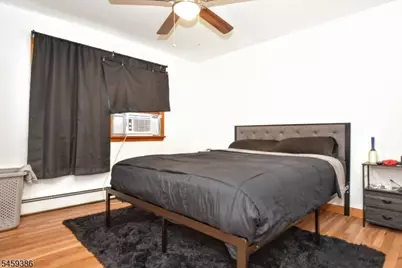 27 Hillcrest Ave, Lodi, NJ 07644 - Photo 23
