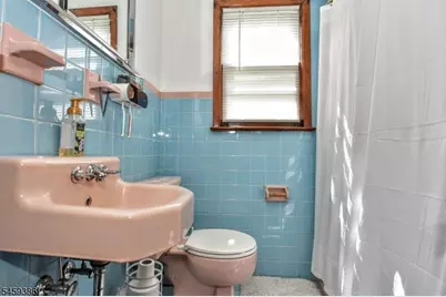 27 Hillcrest Ave, Lodi, NJ 07644 - Photo 25