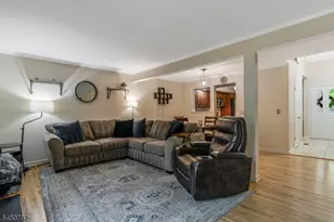 67 Stone Run Rd, Bedminster Township, NJ 07921 - Photo 9