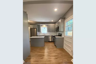10 Park Rd, Morris Plains, NJ 07950 - Photo 3