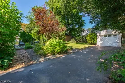 85 Evergreen Ave, Bloomfield Twp., NJ 07003 - Photo 33