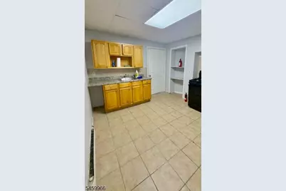 916 Main St, Paterson, NJ 07503 - Photo 9
