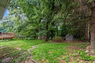 565 Dell Rd, Roxbury Township, NJ 07850 - Photo 21