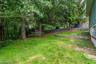565 Dell Rd, Roxbury Township, NJ 07850 - Photo 19
